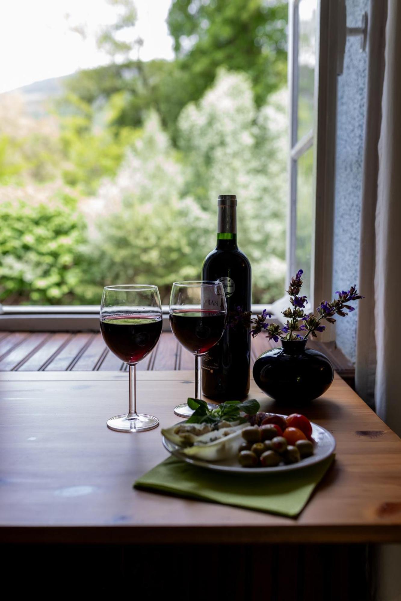 Gites Libellule At Auberge De L'Arac, Bar, Restaurant Aleu Екстериор снимка